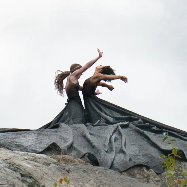 In La Marée Noire, dancers express hope and despair in the aftermath of an oil spill